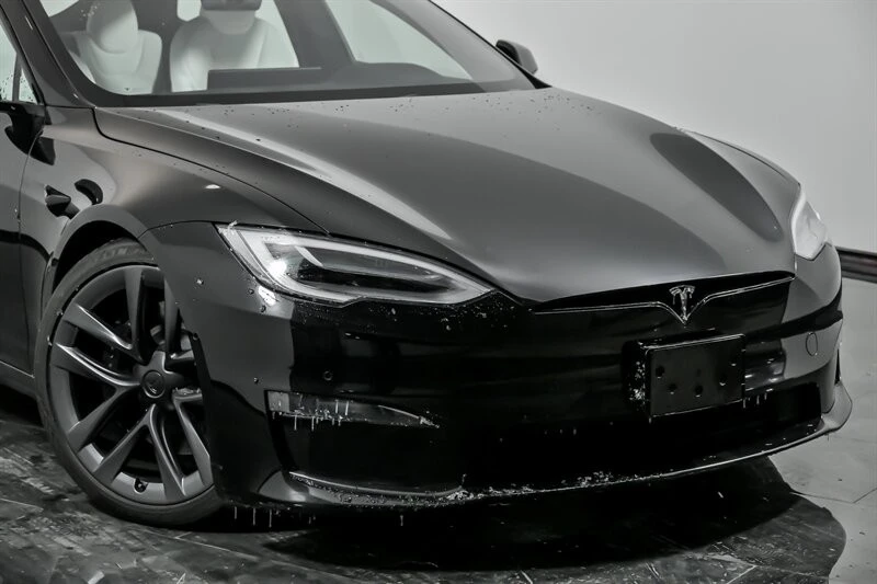2022 Tesla Model S Plaid - Image 2 of 21