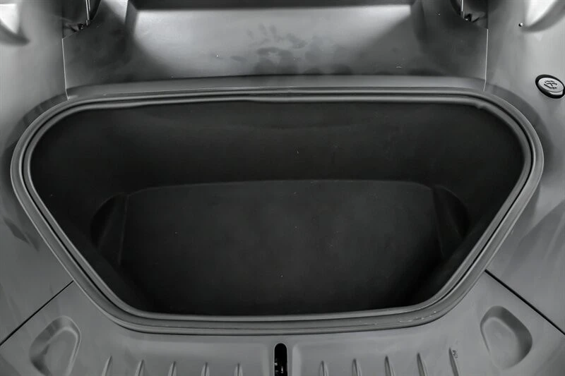 2022 Tesla Model S Plaid - Image 16 of 21