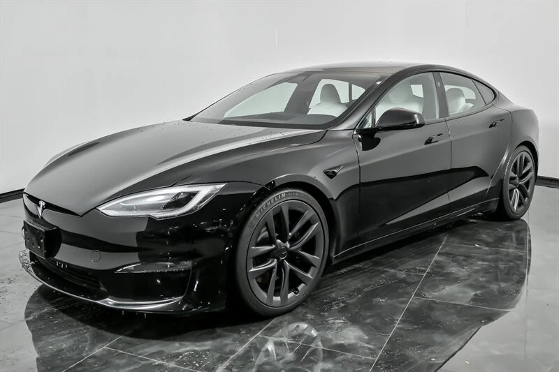 2022 Tesla Model S Plaid - Image 5 of 21