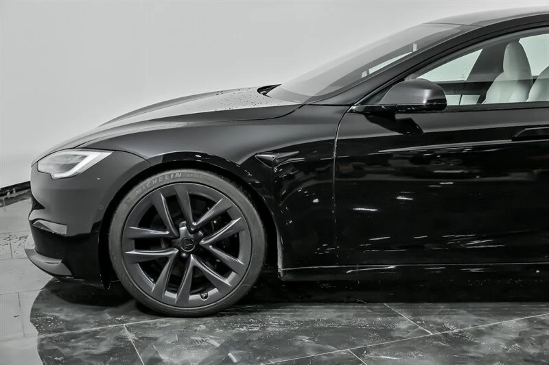 2022 Tesla Model S Plaid - Image 6 of 21