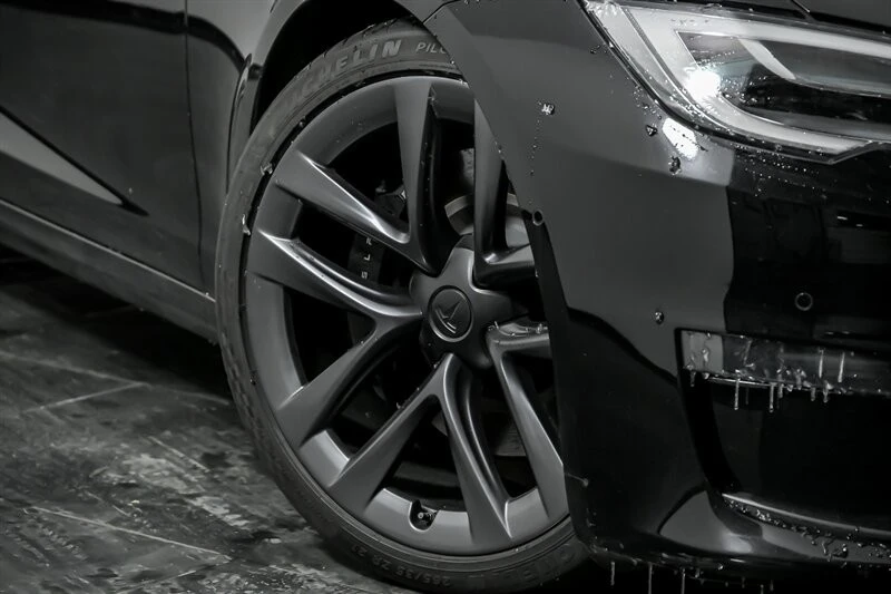 2022 Tesla Model S Plaid - Image 3 of 21