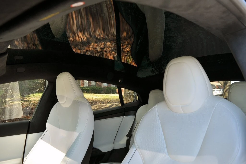 2022 Tesla Model S Plaid - Image 11 of 15