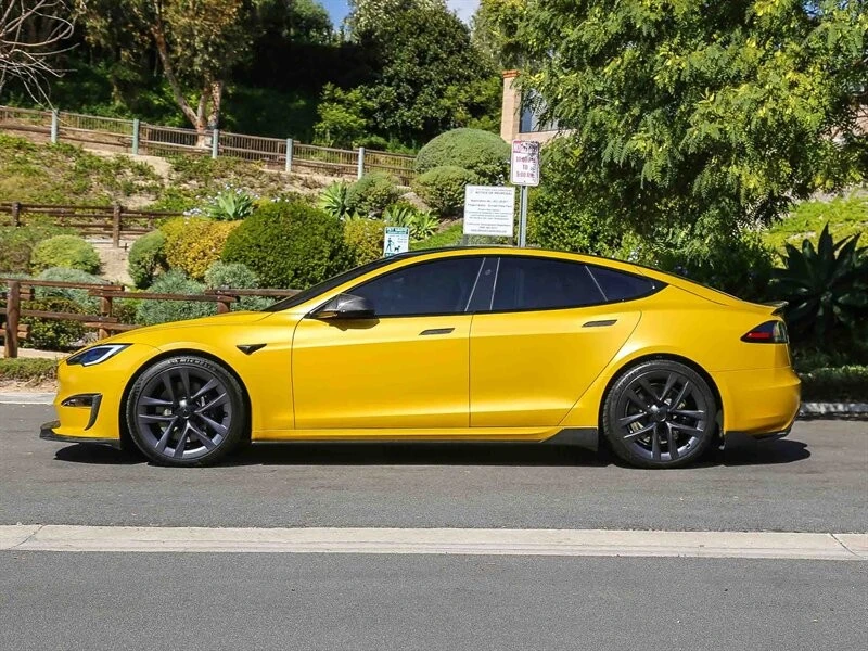 2022 Tesla Model S Plaid - Image 3 of 21