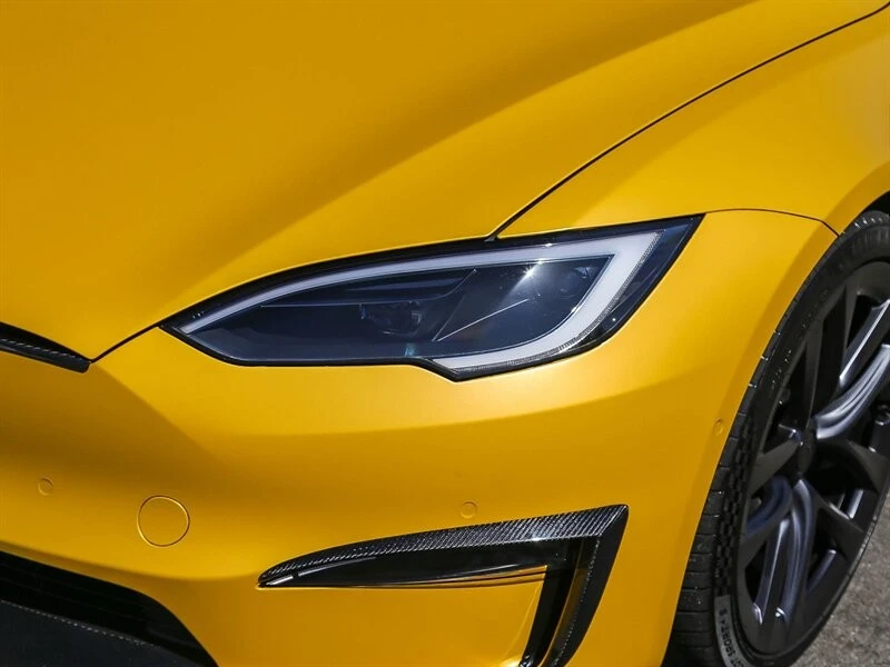 2022 Tesla Model S Plaid - Image 10 of 21