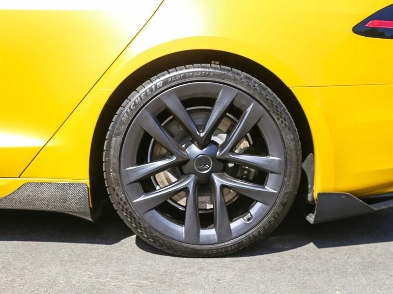 2022 Tesla Model S Plaid - Image 14 of 21