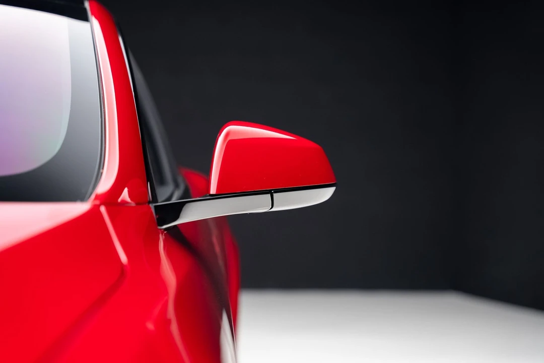 2022 Tesla Model S Plaid - Image 15 of 21