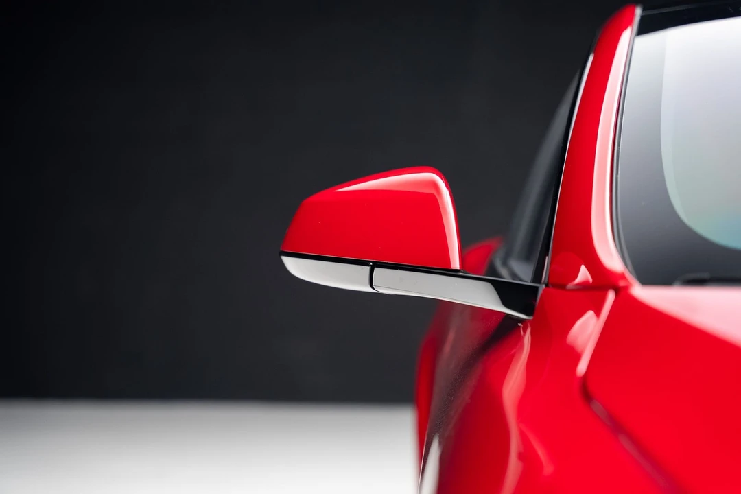 2022 Tesla Model S Plaid - Image 14 of 21