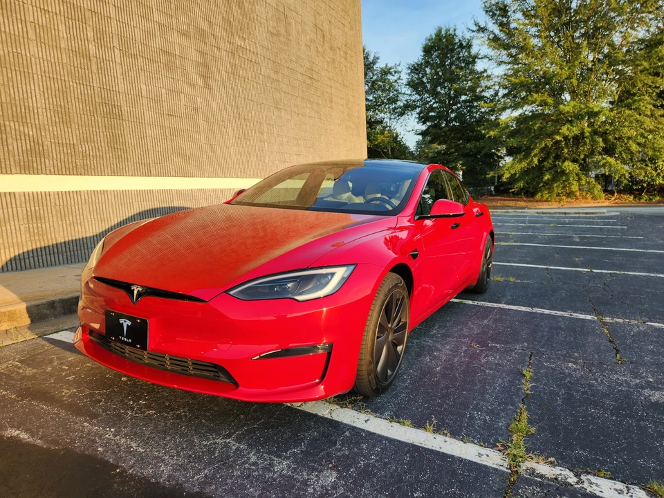 2022 Tesla Model S Plaid - Image 21 of 31