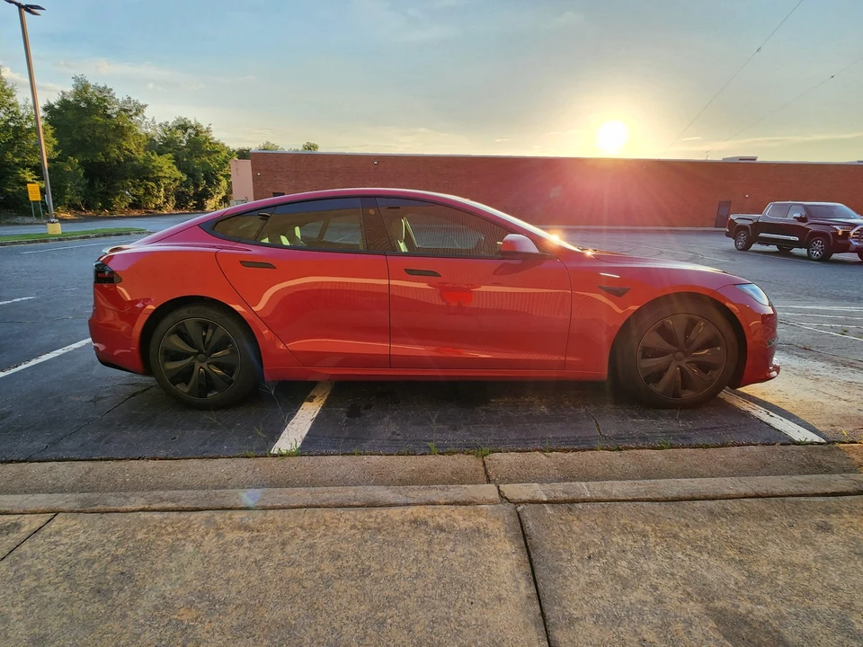2022 Tesla Model S Plaid - Image 31 of 31