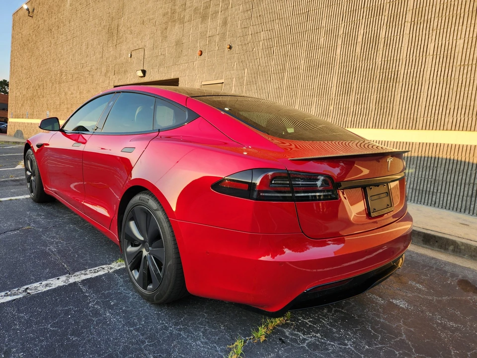 2022 Tesla Model S Plaid - Image 27 of 31