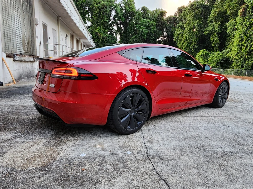 2022 Tesla Model S Plaid - Image 14 of 31