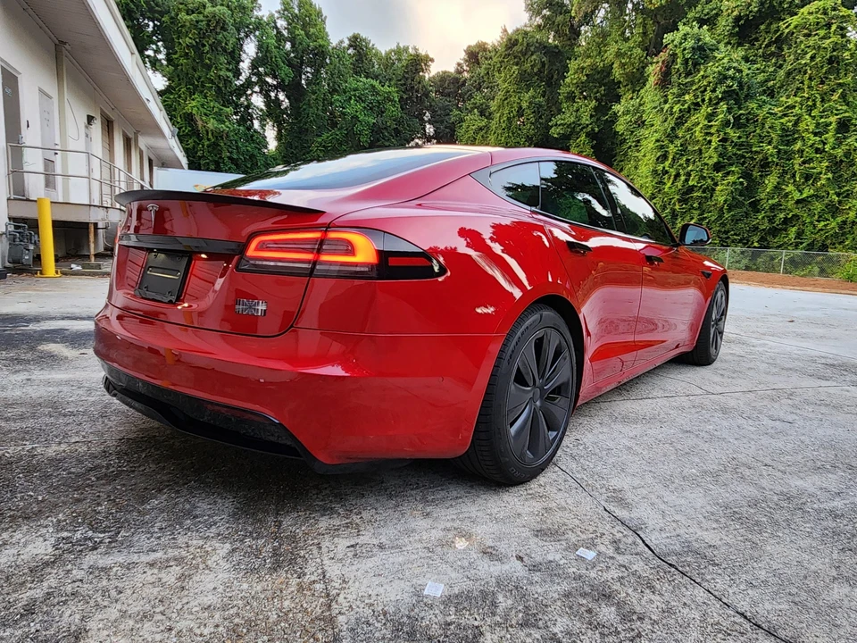 2022 Tesla Model S Plaid - Image 12 of 31
