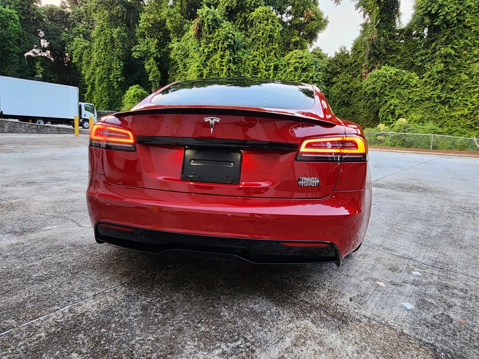 2022 Tesla Model S Plaid - Image 10 of 31