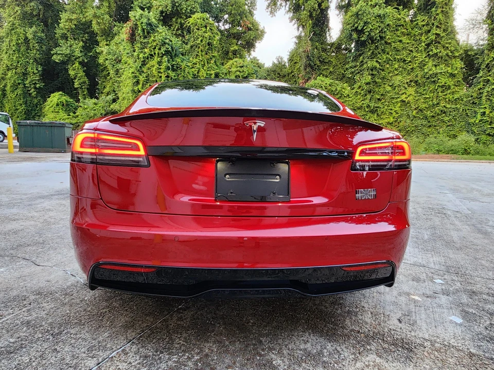 2022 Tesla Model S Plaid - Image 9 of 31