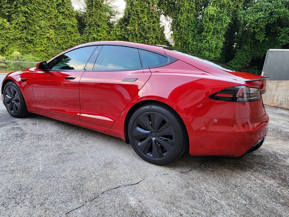 2022 Tesla Model S Plaid - Image 7 of 31