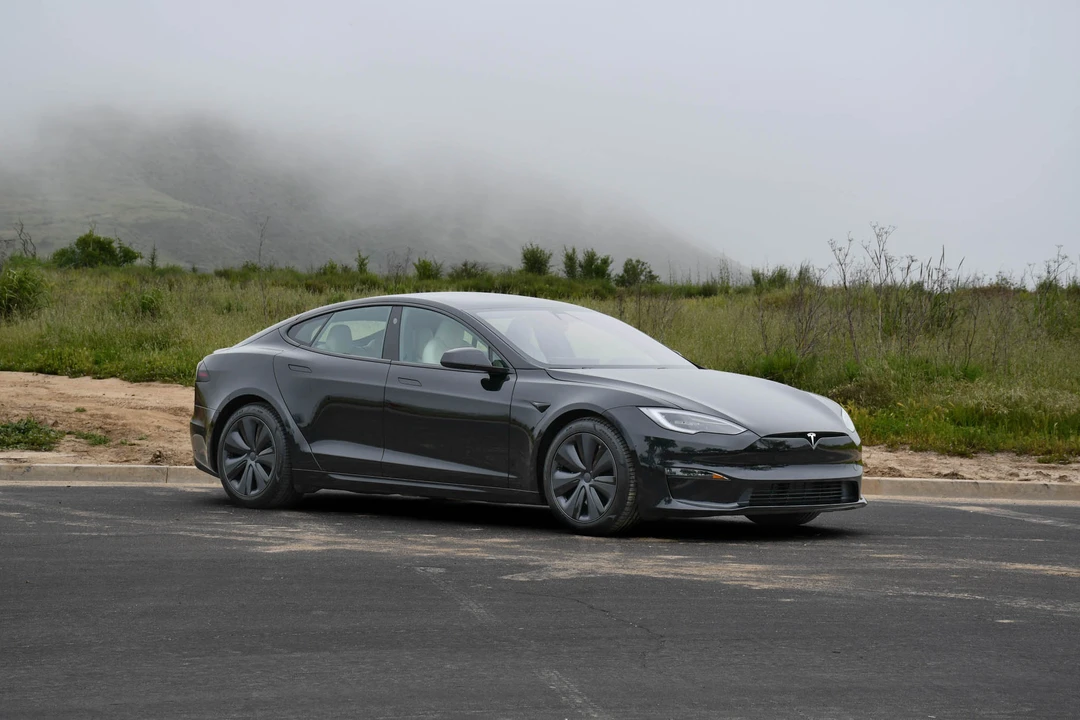 2022 Tesla Model S Plaid - Image 3 of 31