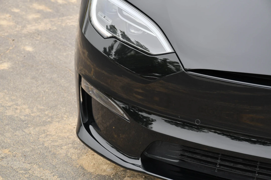 2022 Tesla Model S Plaid - Image 17 of 31