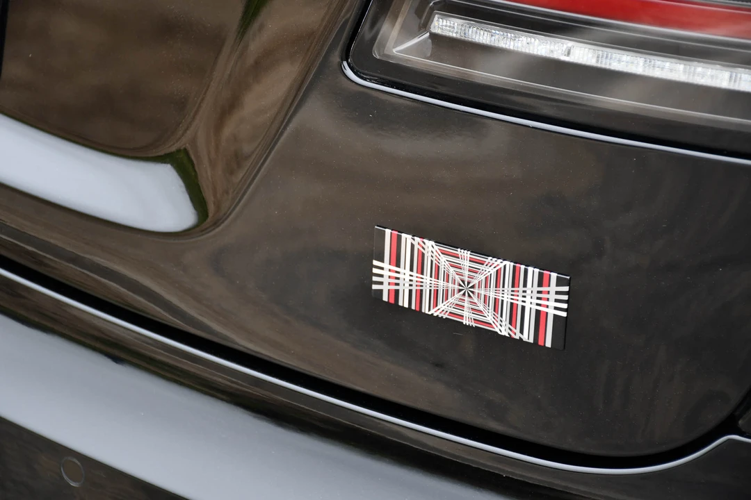 2022 Tesla Model S Plaid - Image 30 of 31