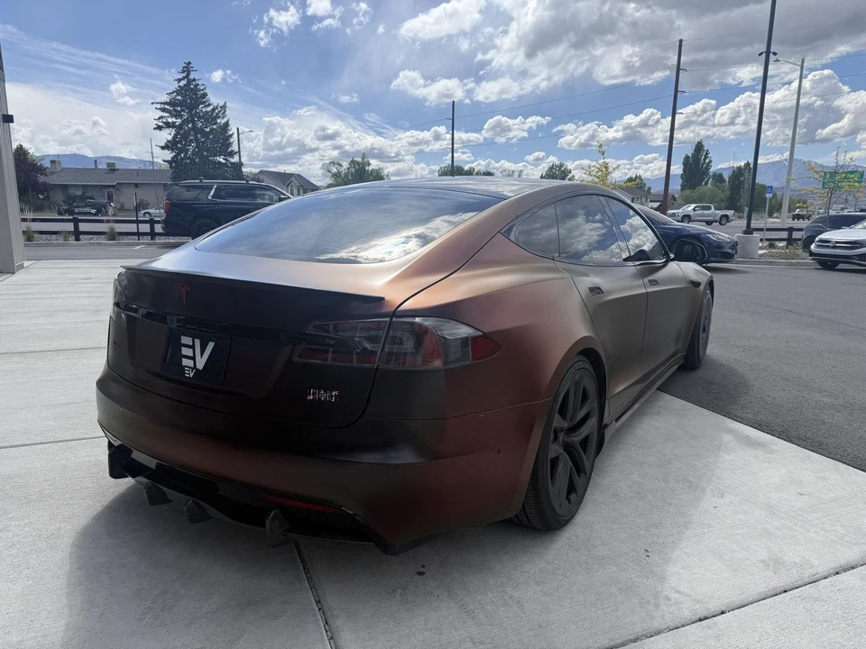 2022 Tesla Model S Plaid - Image 8 of 21