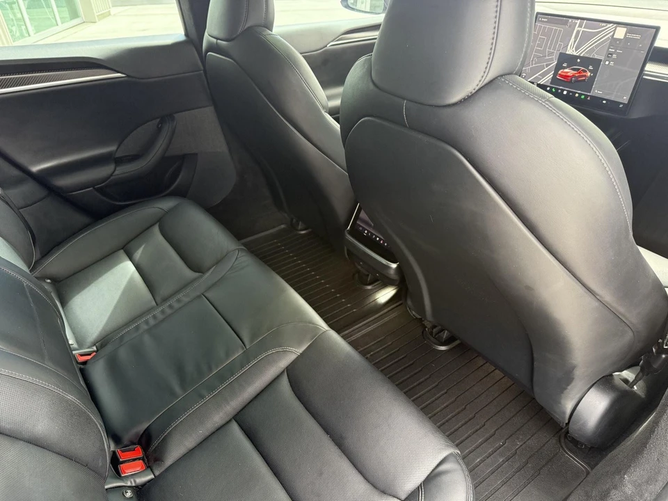 2022 Tesla Model S Plaid - Image 18 of 21