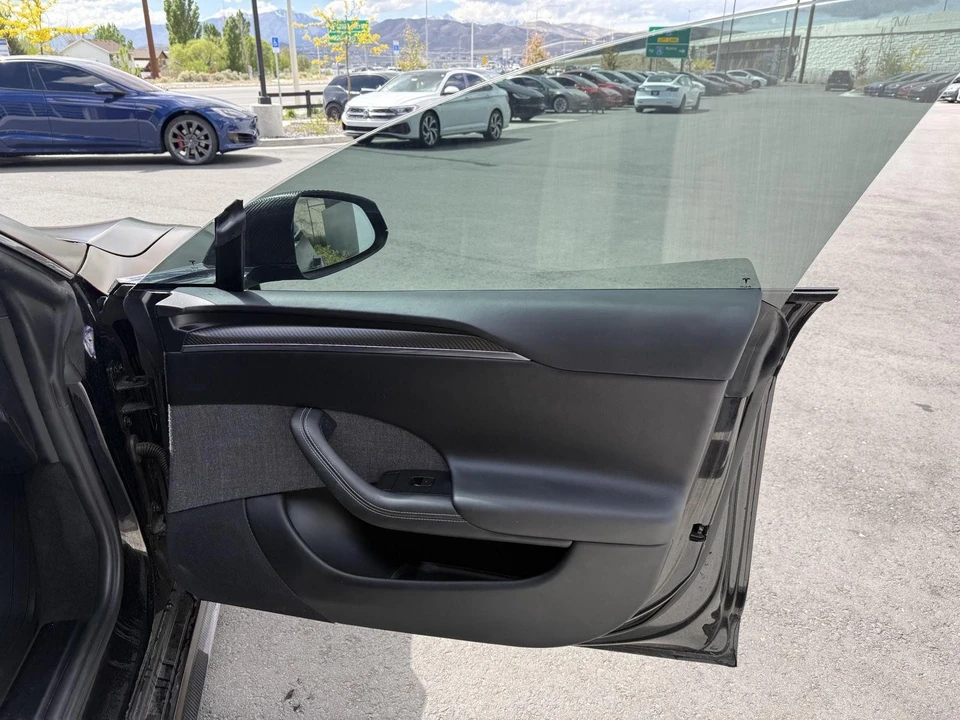 2022 Tesla Model S Plaid - Image 21 of 21
