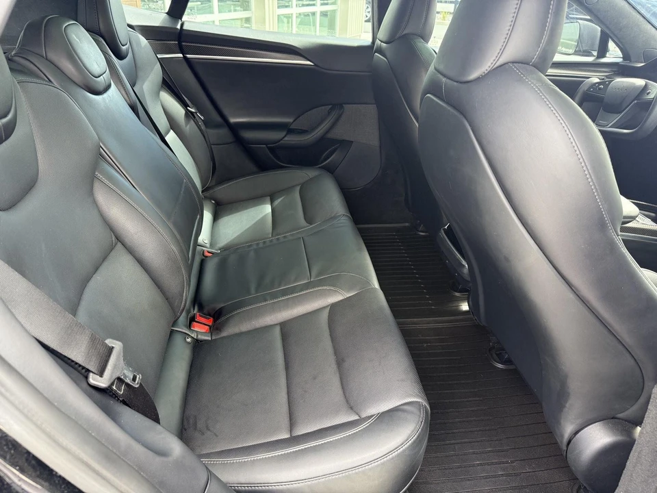 2022 Tesla Model S Plaid - Image 19 of 21