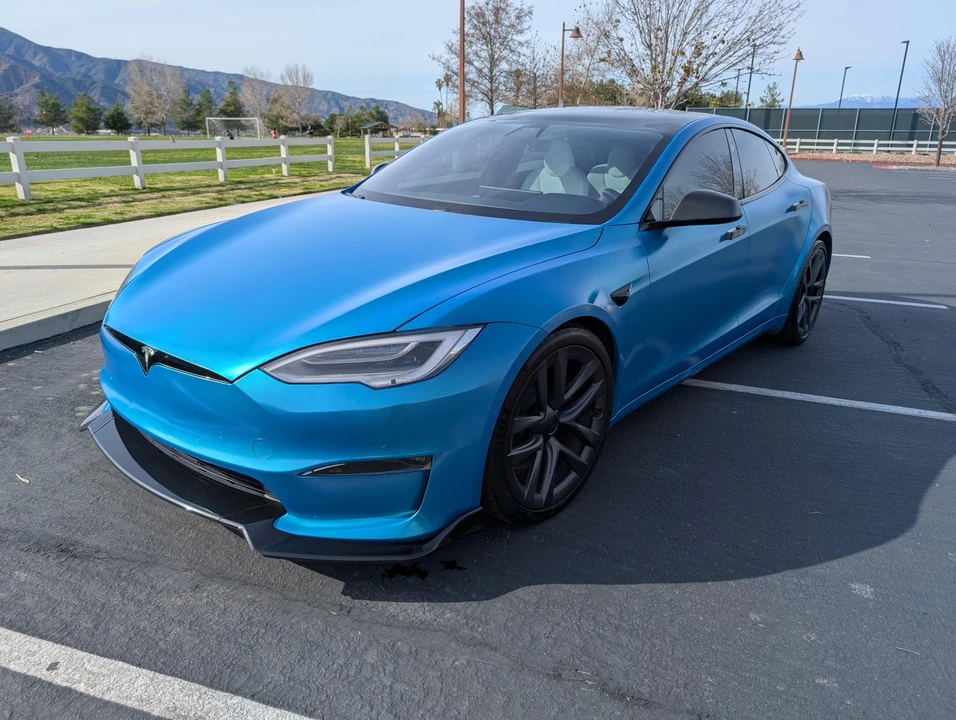 2022 Tesla Model S Plaid - Image 7 of 31