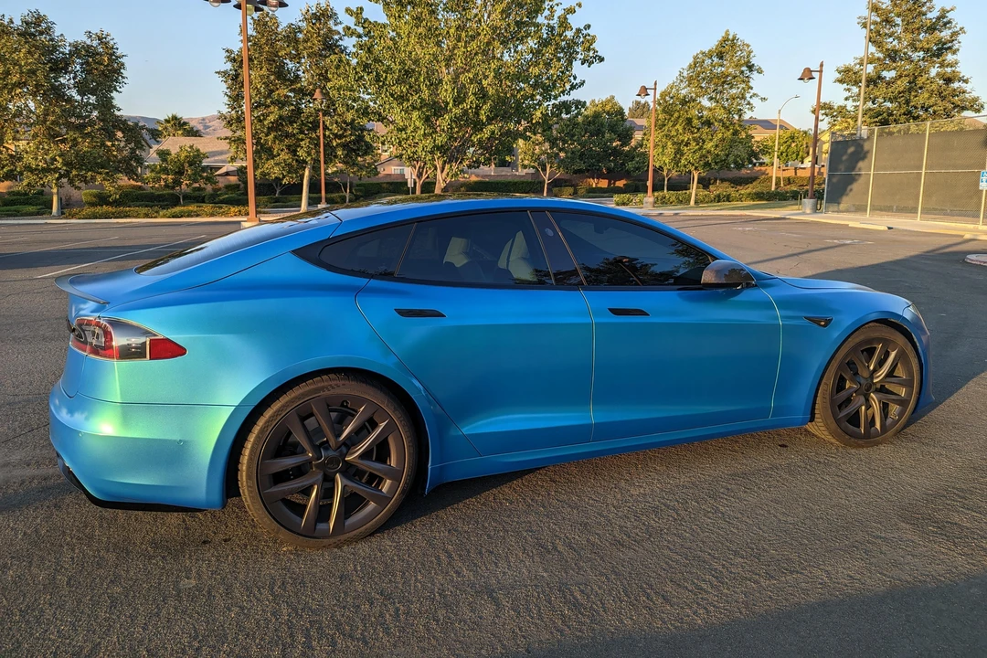 2022 Tesla Model S Plaid - Image 4 of 31