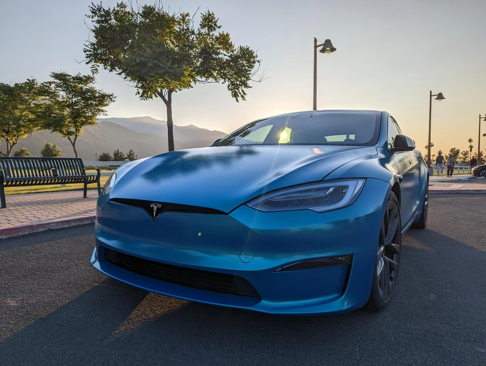 2022 Tesla Model S Plaid - Image 6 of 31