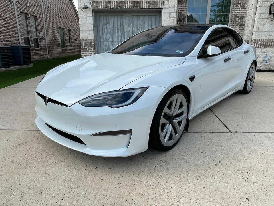 2022 Tesla Model S Plaid - Image 7 of 31