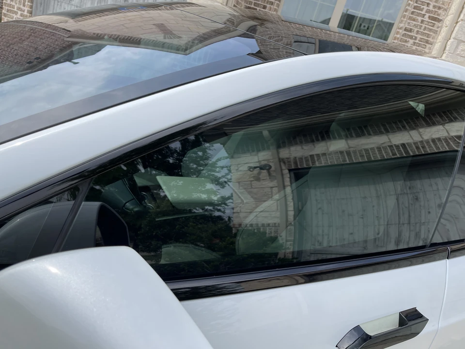 2022 Tesla Model S Plaid - Image 20 of 31