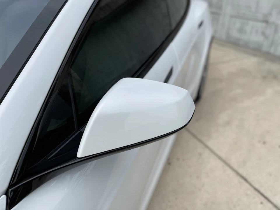 2022 Tesla Model S Plaid - Image 19 of 31
