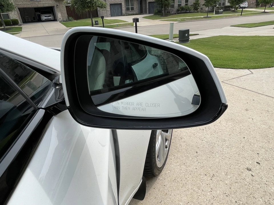 2022 Tesla Model S Plaid - Image 31 of 31