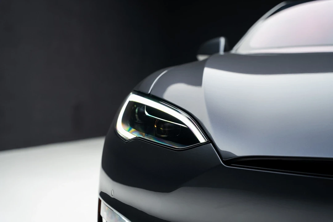 2022 Tesla Model S Plaid - Image 8 of 21