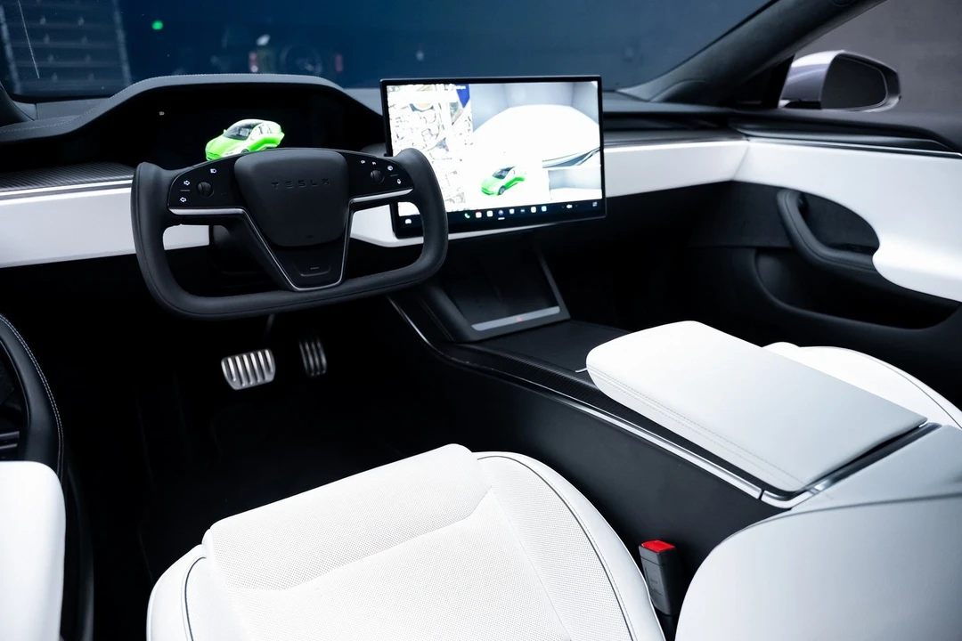 2022 Tesla Model S Plaid - Image 2 of 21