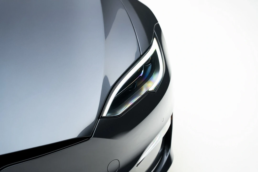 2022 Tesla Model S Plaid - Image 10 of 21