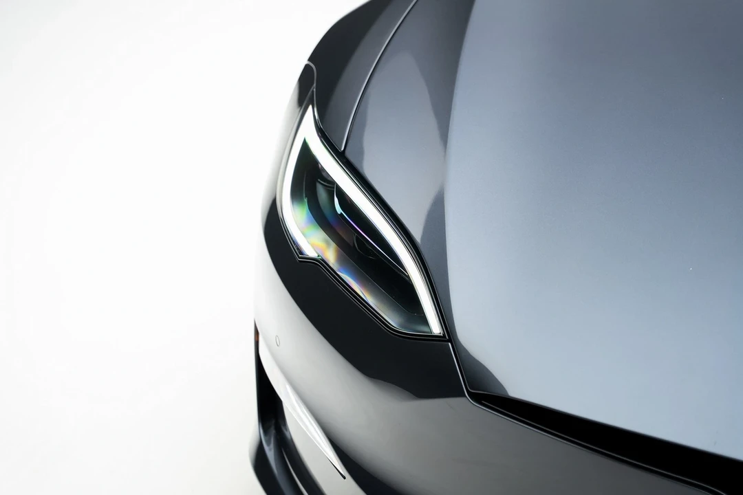 2022 Tesla Model S Plaid - Image 11 of 21