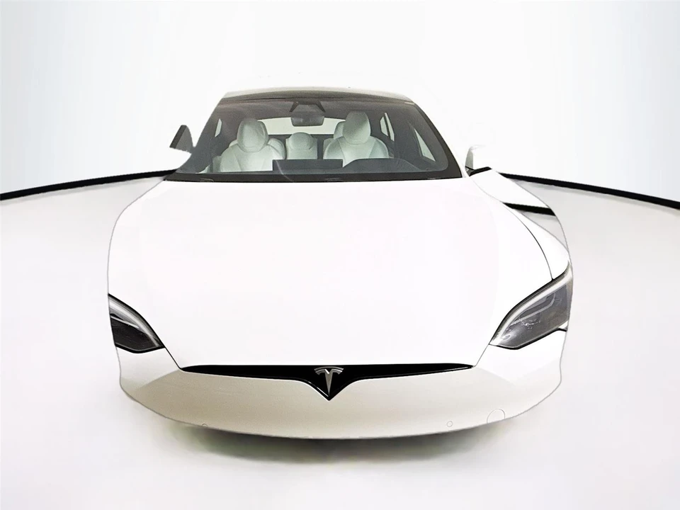 2022 Tesla Model S Plaid - Image 14 of 21
