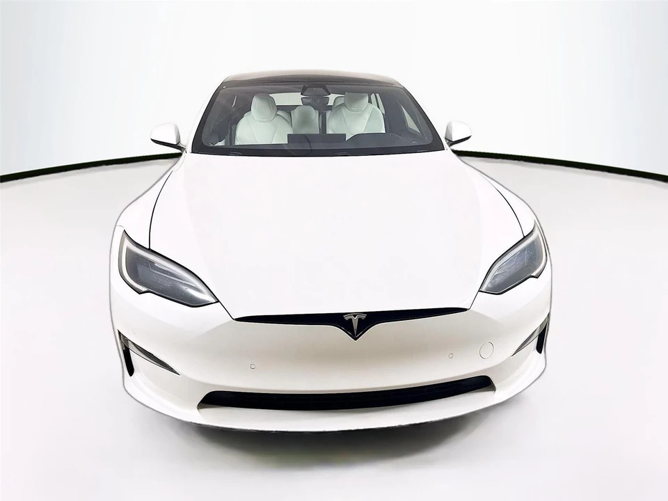 2022 Tesla Model S Plaid - Image 20 of 21