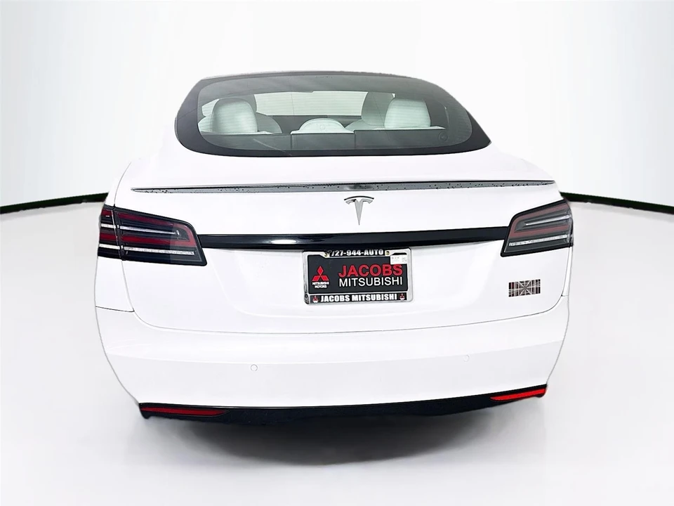 2022 Tesla Model S Plaid - Image 15 of 21