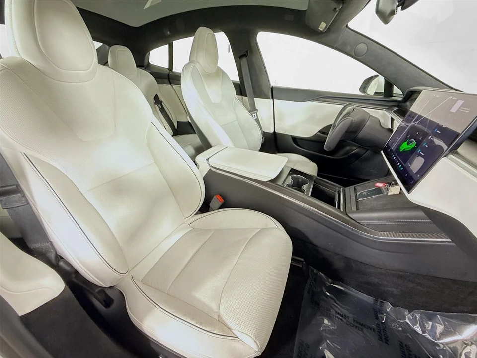 2022 Tesla Model S Plaid - Image 3 of 21