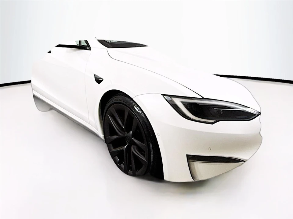 2022 Tesla Model S Plaid - Image 16 of 21