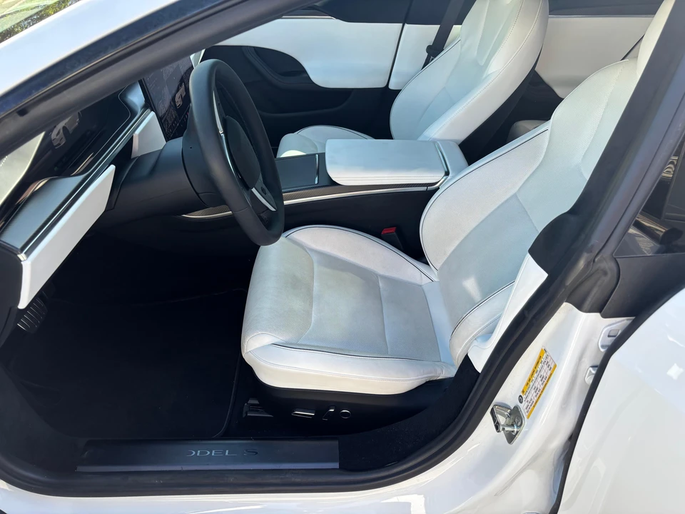 2022 Tesla Model S Plaid - Image 31 of 31