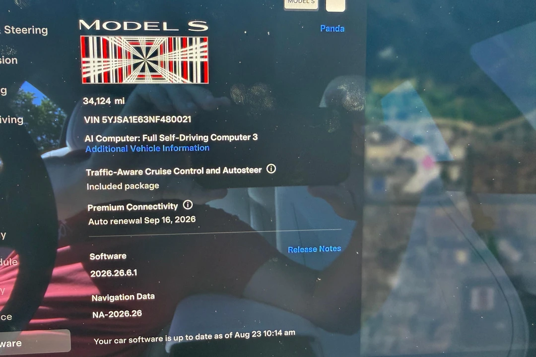 2022 Tesla Model S Plaid - Image 30 of 31
