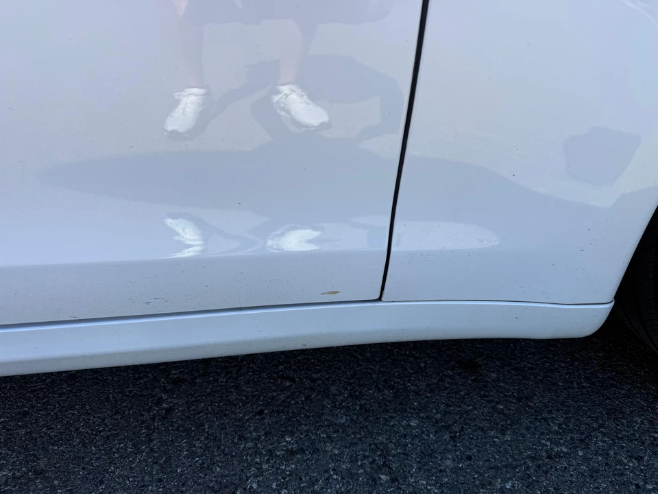 2022 Tesla Model S Plaid - Image 18 of 31