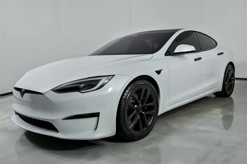 2022 Tesla Model S Plaid - Image 6 of 12