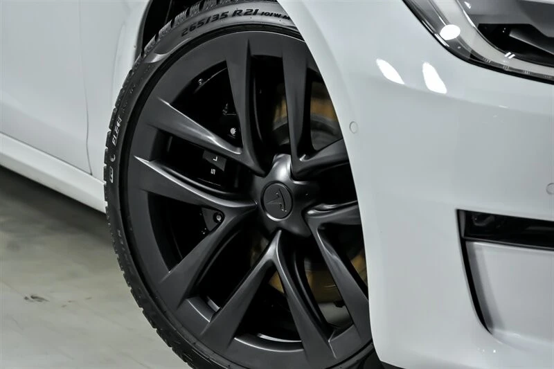 2022 Tesla Model S Plaid - Image 4 of 12