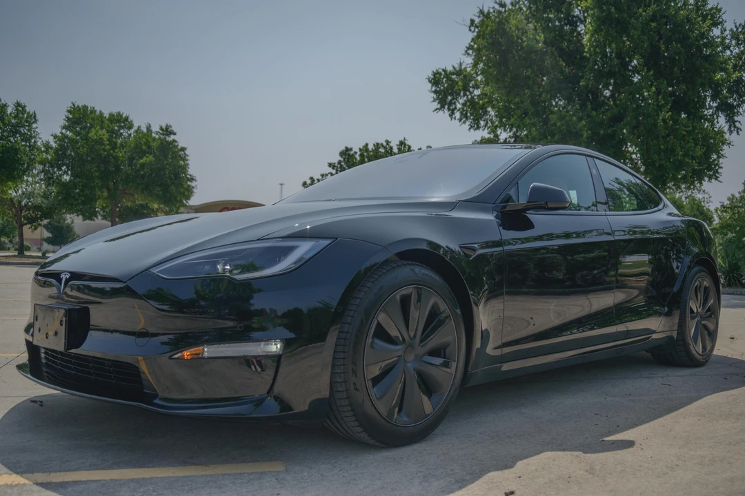 2022 Tesla Model S Plaid - Image 6 of 6