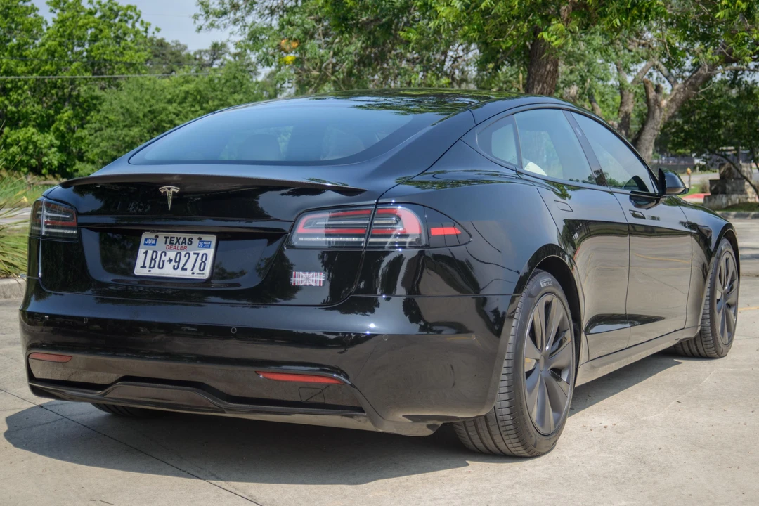 2022 Tesla Model S Plaid - Image 4 of 6