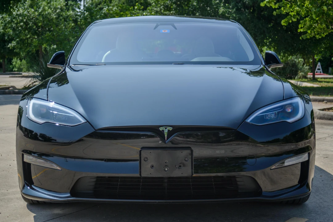 2022 Tesla Model S Plaid - Image 2 of 6